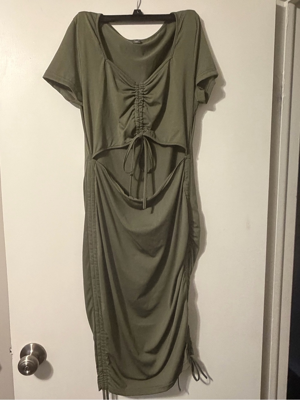 SHEIN Olive Green Ruched Cutout Midi Dress